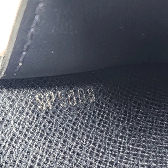 LV Tiaga Men's Wallet & Box - Picture 13 of 13